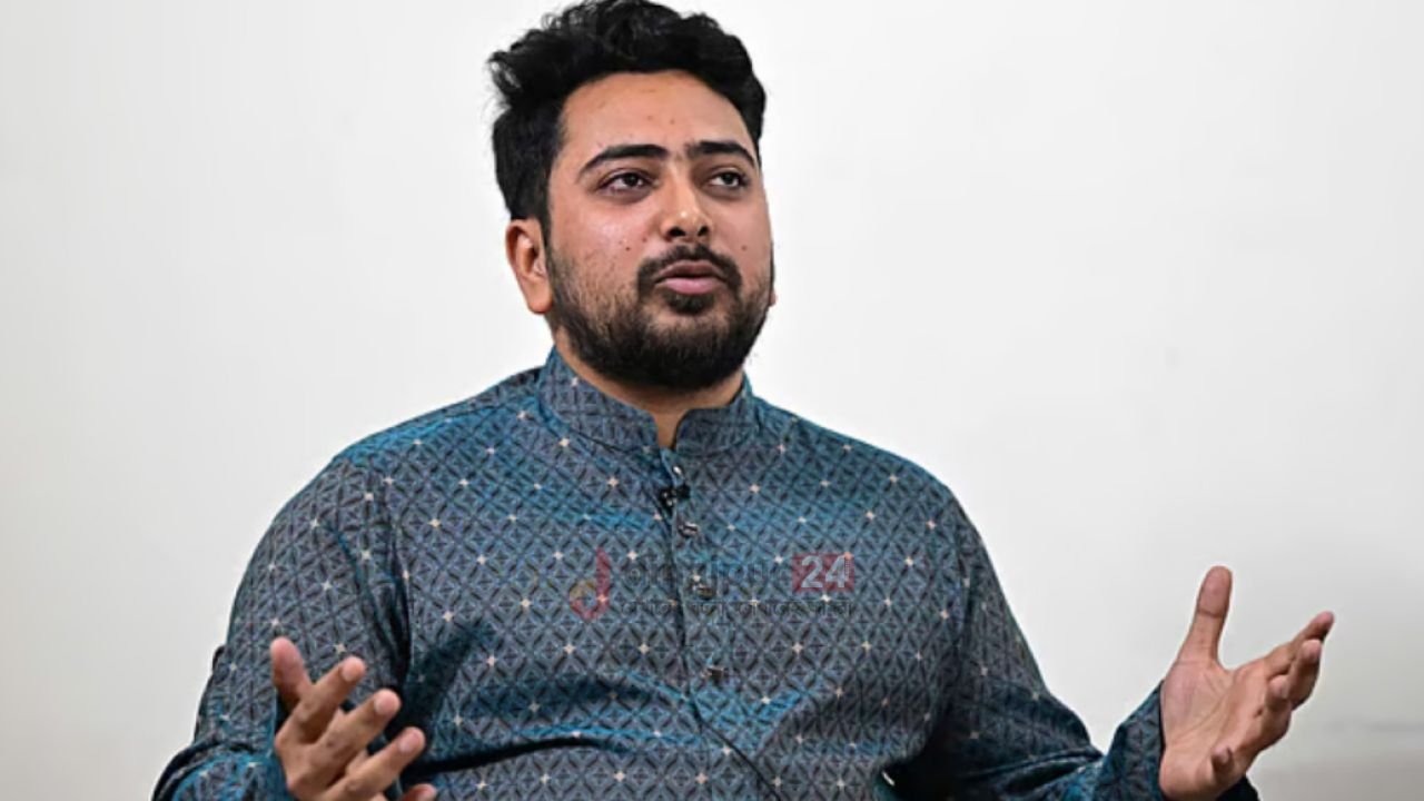 ছাত্রনেতাদের বিরুদ্ধে মামলা দায়েরের অপচেষ্টা, নাহিদ ইসলামের নিন্দা